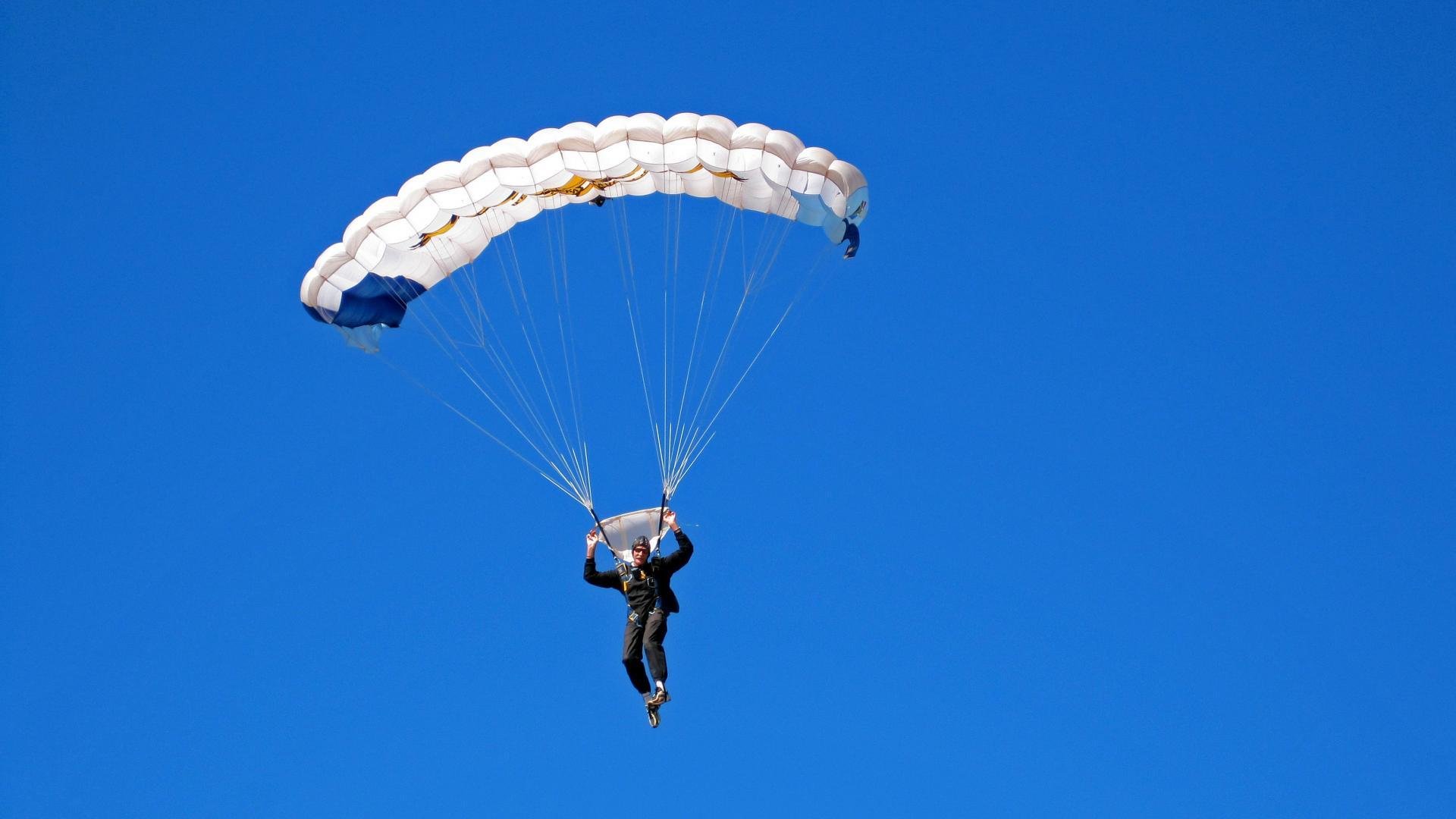 新西兰全黑队的经验和实力,仍是橄榄球锦标赛的核心竞争力,新西兰全黑队宣传视频